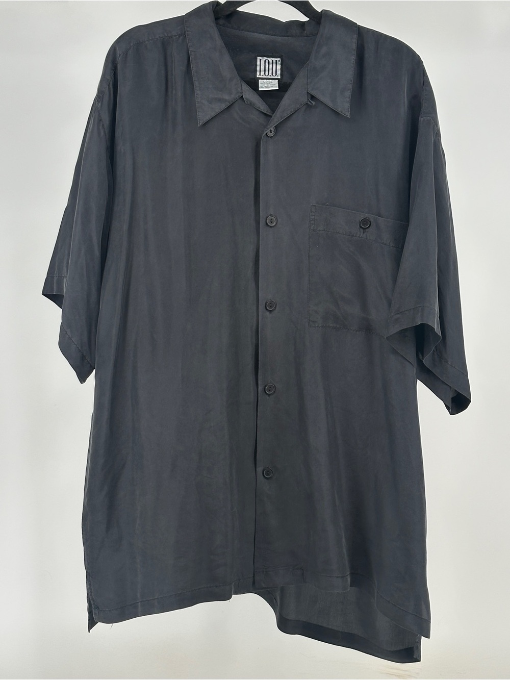 Vintage I.O.U. Men’s L/XL Silk Black Short Sleeve Button-Up Shirt Camp Bowling
